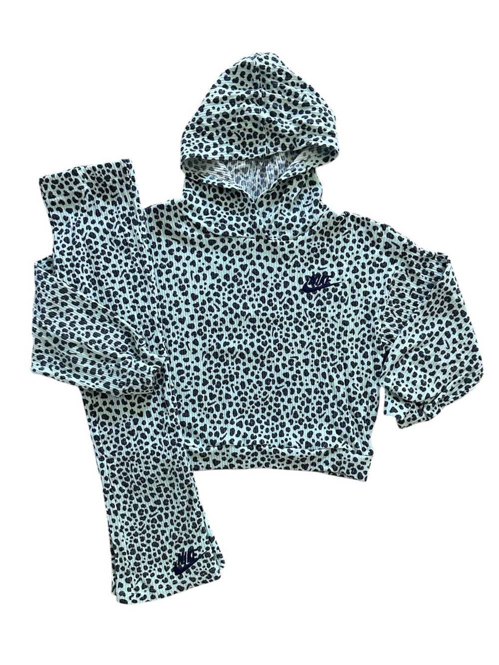 Nike Girls 2 Pc Outfit Set Size 6 Light Aqua Leopard Print Hoodie & Leggings NWT